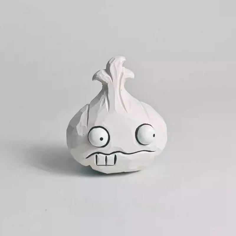 Garlic wooden figure