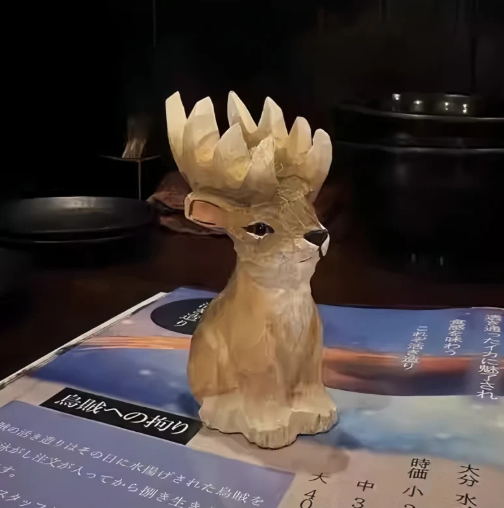 reindeer wooden figurine