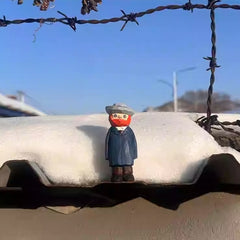 Vincent van Gogh wooden figurine display