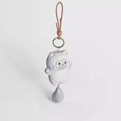 angled view of white siamese cat keychain
